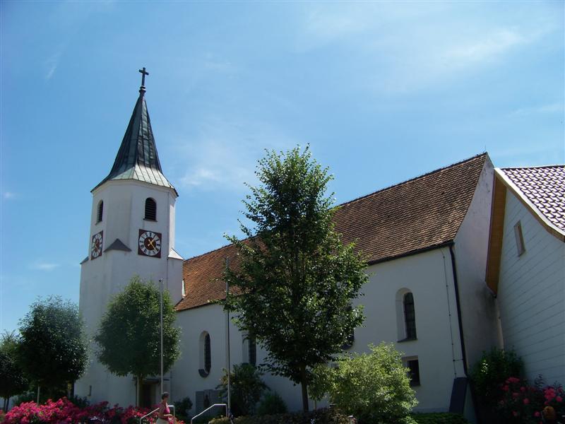 Kirche St. Petrus und Paulus Waltendorf.